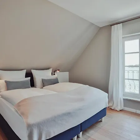 Hotel Caraleon 4*