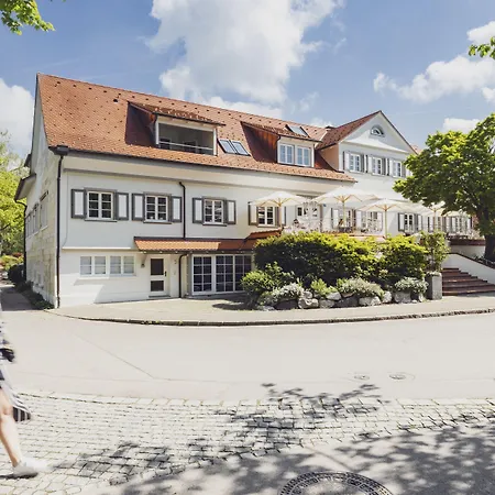 Caraleon Hotel 4*