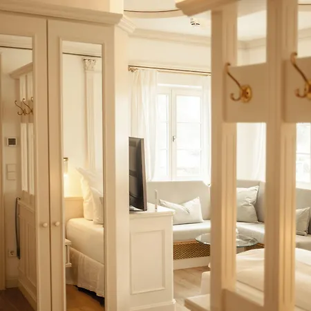 Hotel Caraleon 4*