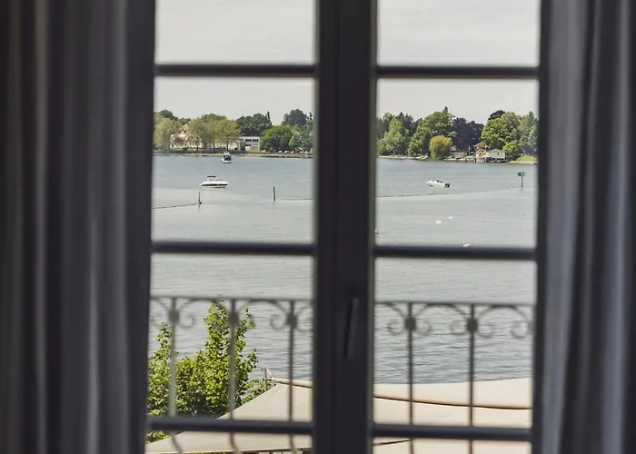 Caraleon מלון ואסרבורג